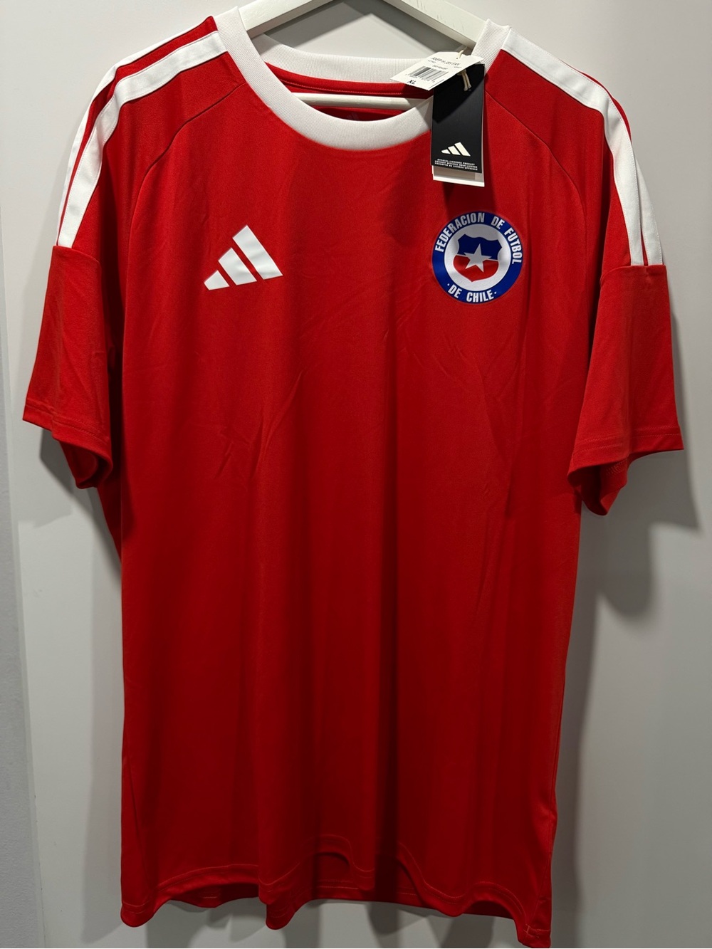Adidas Chile 2026 Home Fan Jersey Size. XL Brand New with Tags 100% Authentic